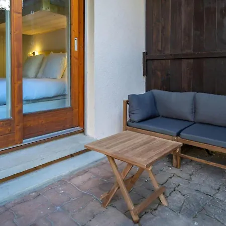 Mummery - T2 Pied Piste Vue Parking Terrasse *