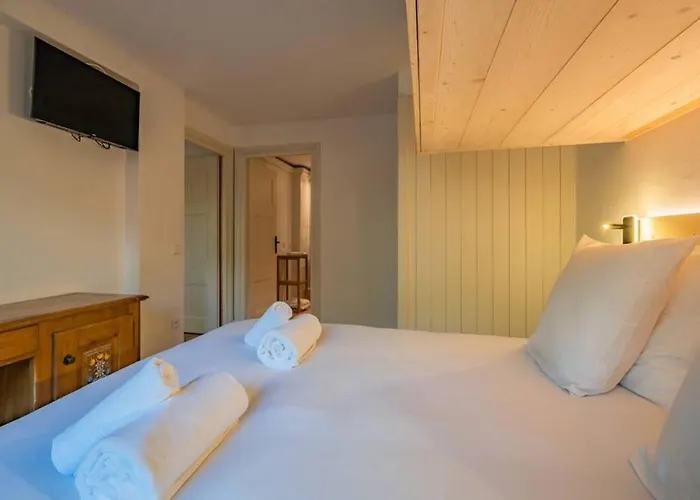 Mummery - T2 Pied Piste Vue Parking Terrasse